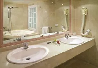 Live Blue Sea Callao Garden Aparthotel 3*